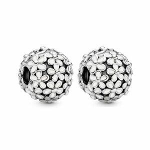 PAIR*** White Daisy Clip Charms